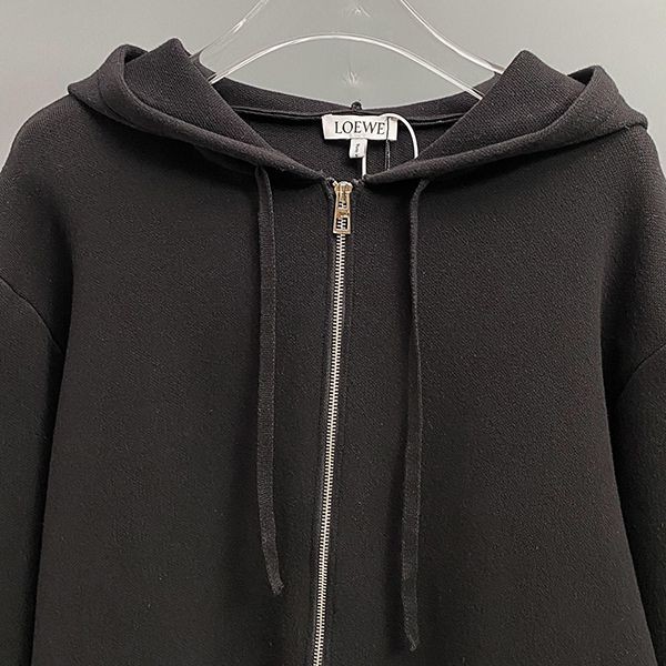 目を惹く逸品！ロエベ ジップ フーディ 偽物 アナグラム ロゴ low69632
